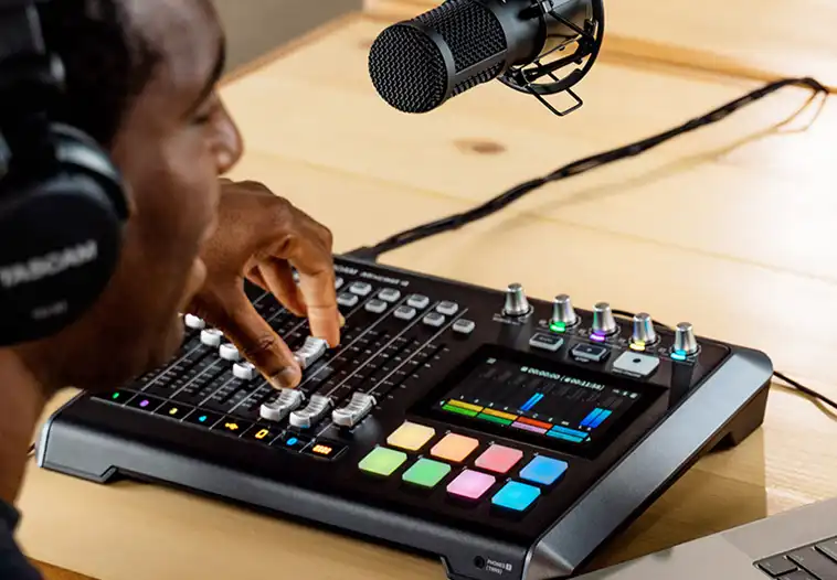 Tascam Mixcast 4